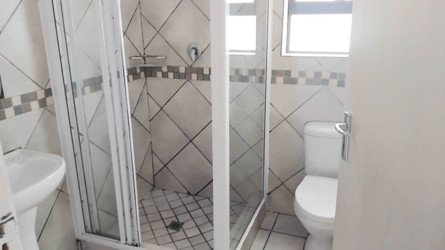 To Let 2 Bedroom Property for Rent in Myburgh Park Western Cape